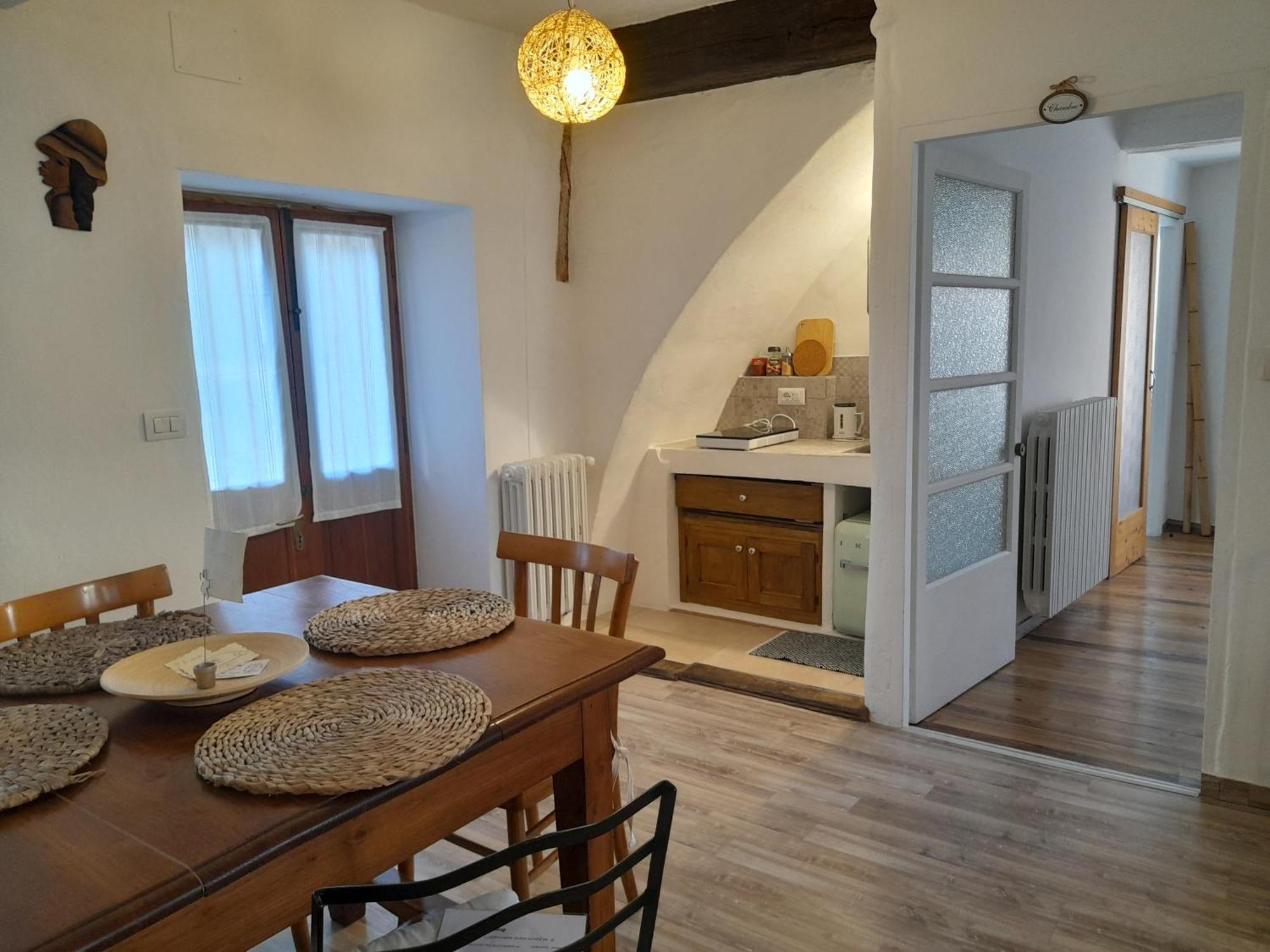 Al Vicolo Del Gallo Varallo Buitenkant foto