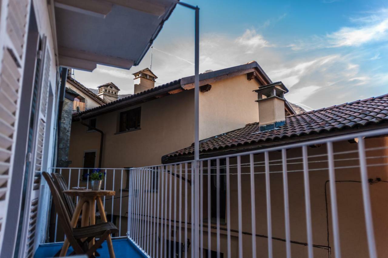Al Vicolo Del Gallo Varallo Buitenkant foto